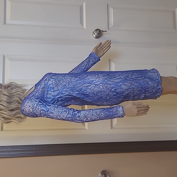 Xinyiyifang lace dress - Picture 4 of 9